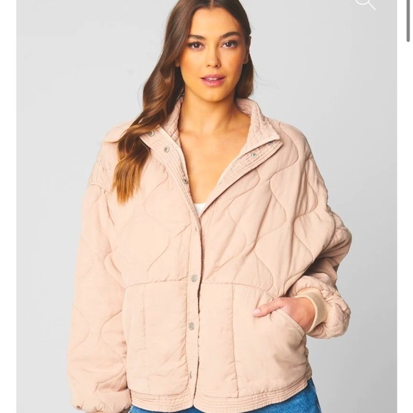 NEW - BLANKNYC Women's Tencel Drop Shoulder Quilted Jacket - size XS​​​​​ - Picture 2 of 10